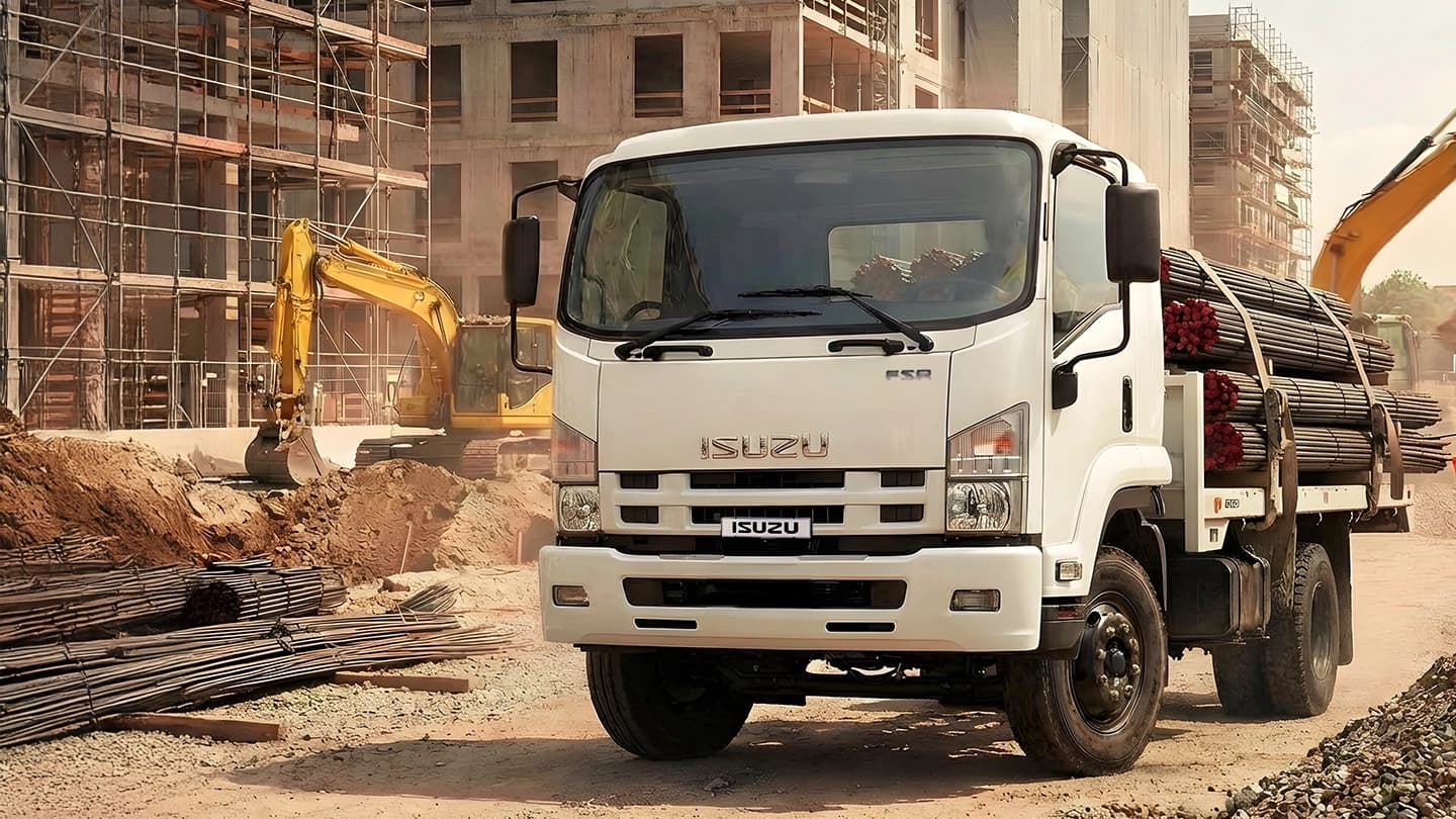 ISUZU F-series em carga