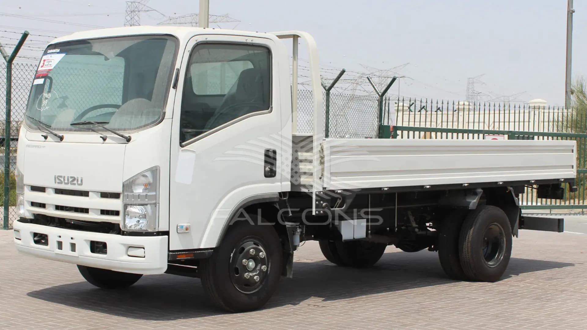 4570 cc (4.6L) 71 STEEL CARGO MT